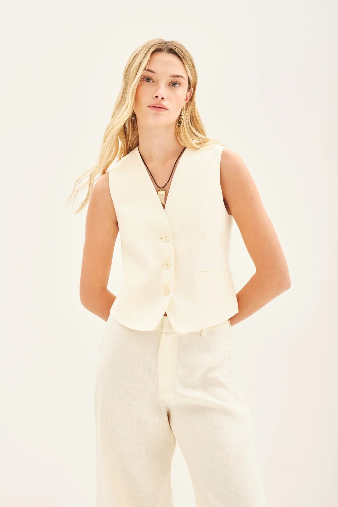 CHALECO PORTIA NOMAD