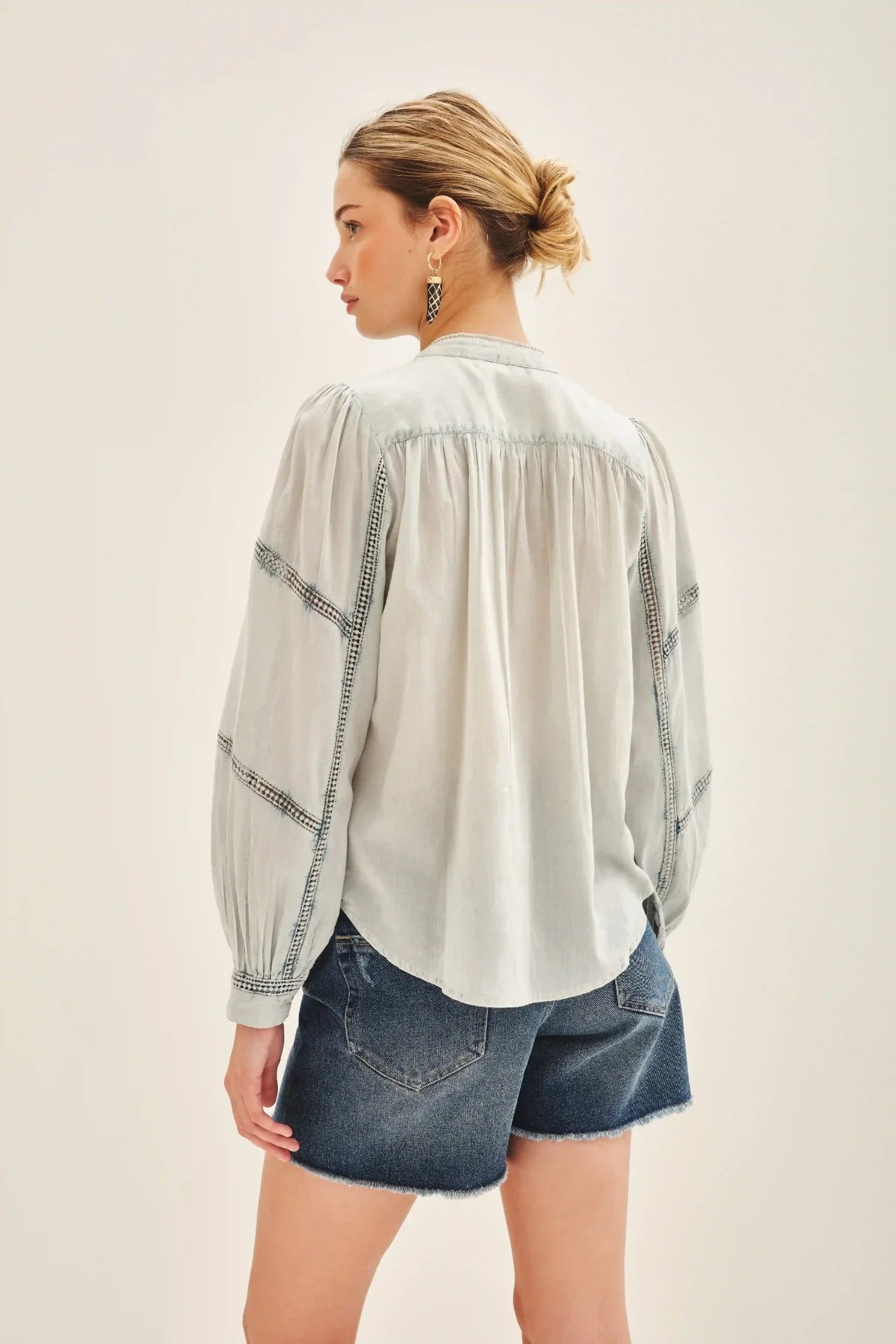 CAMISA BEGONIA FRILLS