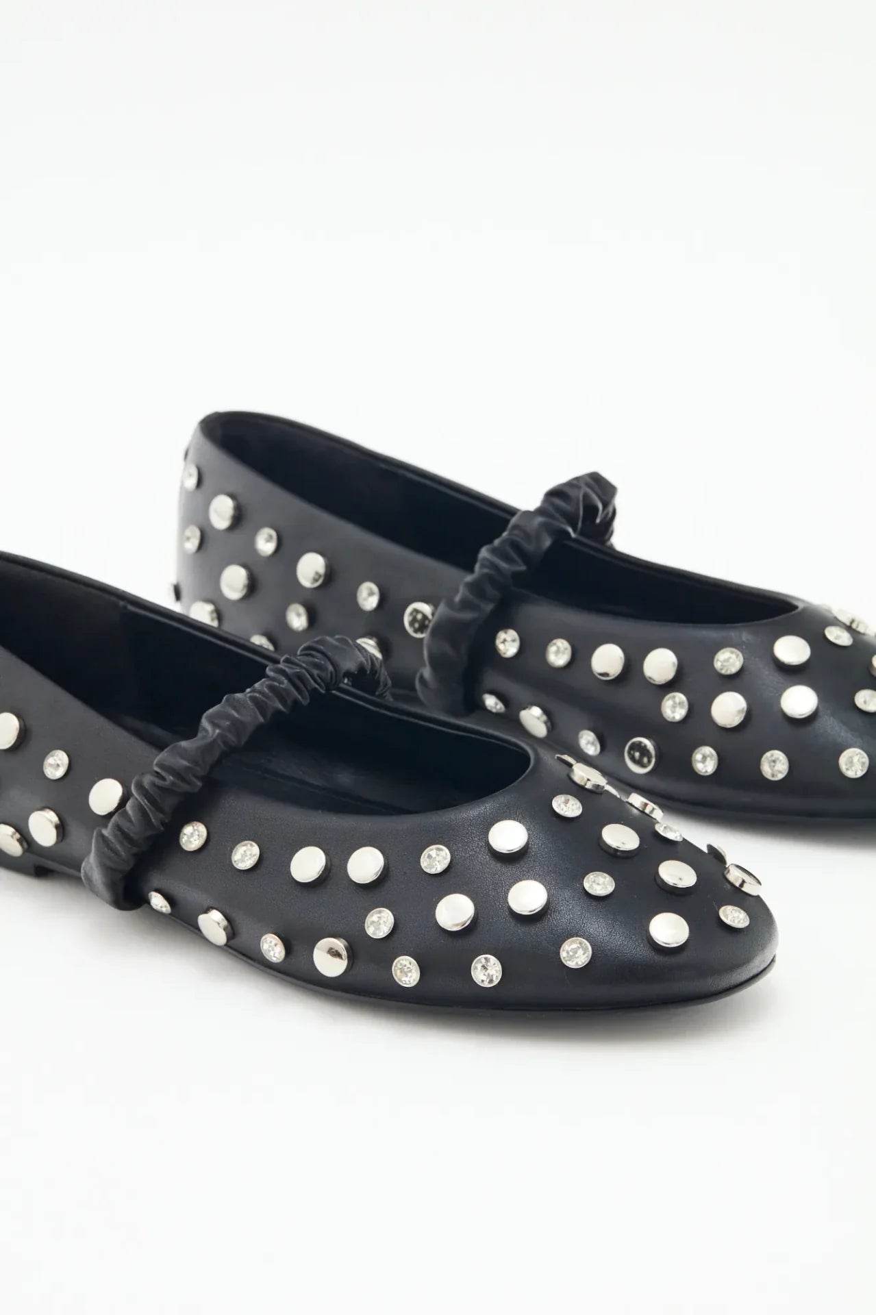 BALERINA CRYSTAL STUDS